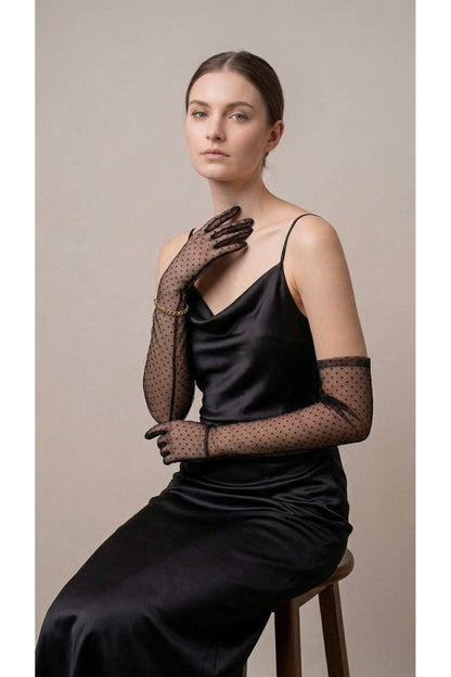 Puantiyeli Dantel Uzun Kadın Eldiven – Gelinlik, Gelin, Nikah, Düğün, Nişan, Kına, Balo, Davet, Parti, Kına Gecesi, Kostüm, Bride, Mezuniyet, Bekarlığa Veda Fotoğraf Çekimi Aksesuar Eldiveni