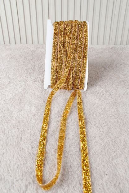 Gold Parlak Taşlı Su Yolu Ütü ile Yapışan Hotfix 1 Metre (100 Cm) Dekoratif Taş Şerit – Abiye, Elbise, Çanta, Ayakkabı, Tekstil, Takı Tasarımı ve Hobi Süsleme İçin Dekoratif Bant