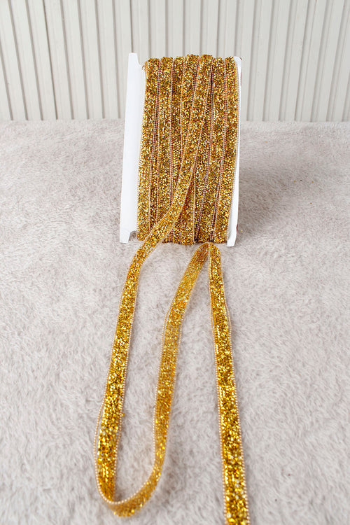Gold Parlak Taşlı Su Yolu Ütü ile Yapışan Hotfix 1 Metre (100 Cm) Dekoratif Taş Şerit – Abiye, Elbise, Çanta, Ayakkabı, Tekstil, Takı Tasarımı ve Hobi Süsleme İçin Dekoratif Bant